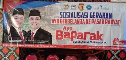 SOSIALISASI GERAKAN AYO BERBELANJA KE PASAR RAKYAT “AYO BEPARAK ” DI KELURAHAN SUNGAI TIUNG